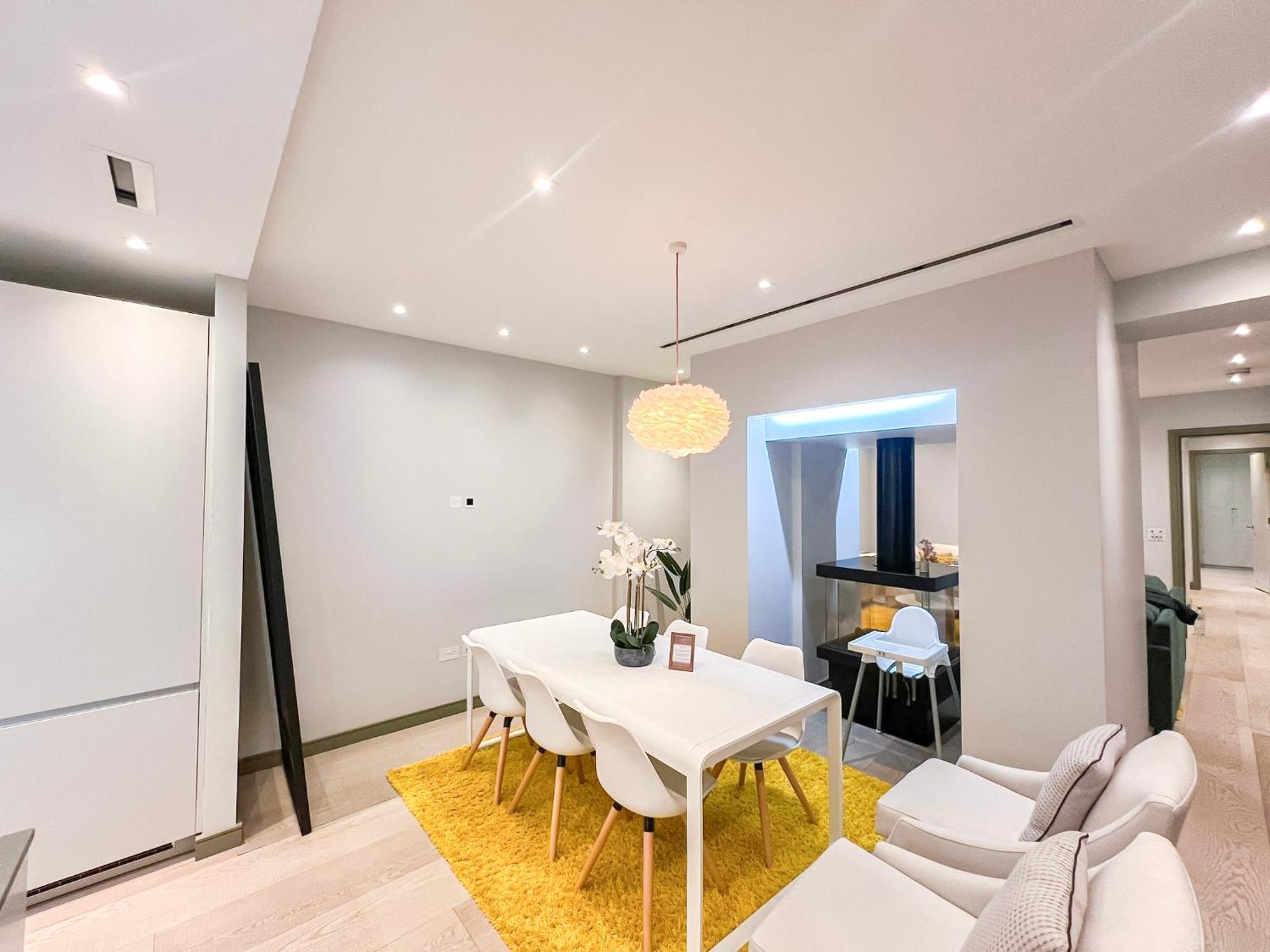Posh 3 Bedroom Flat With Terrace And Indoor Fireplace In Mayfair, Near Hyde Park لندن المظهر الخارجي الصورة