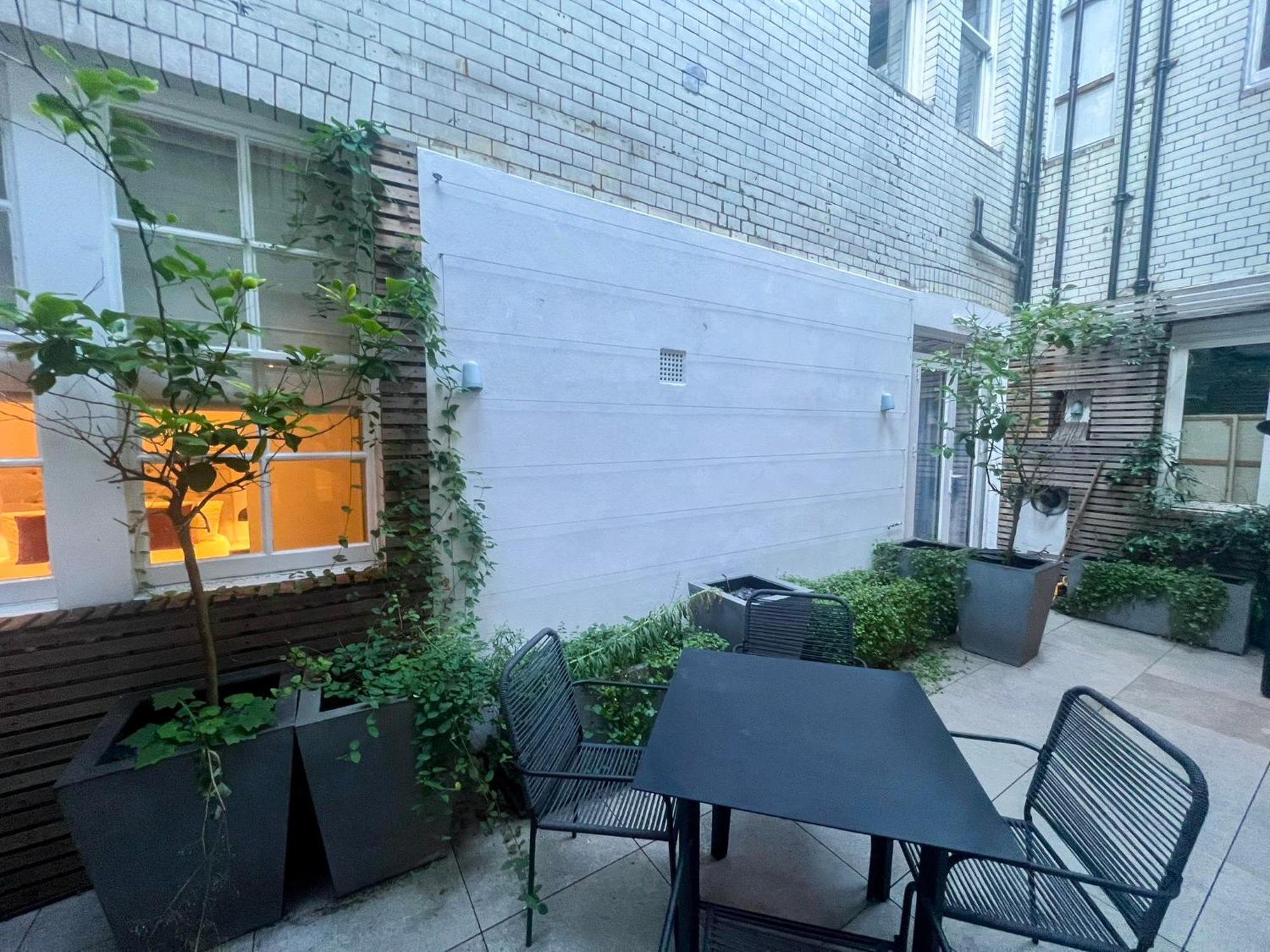 Posh 3 Bedroom Flat With Terrace And Indoor Fireplace In Mayfair, Near Hyde Park لندن المظهر الخارجي الصورة