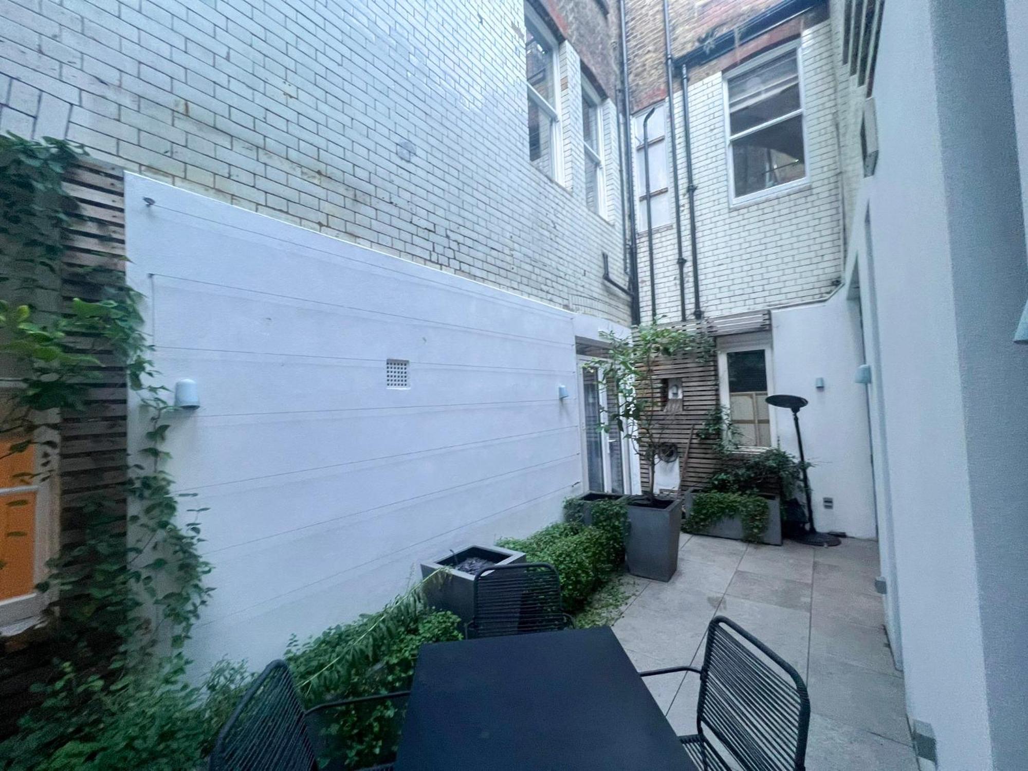 Posh 3 Bedroom Flat With Terrace And Indoor Fireplace In Mayfair, Near Hyde Park لندن المظهر الخارجي الصورة